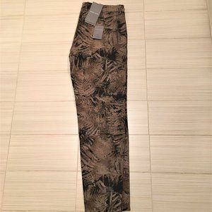 Zara camouflage pant, 34 waist, NWT.